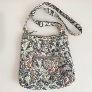 VERA BRADLEY Hipster Fan Flowers Crossbody Purse Bag Travel Lightweight